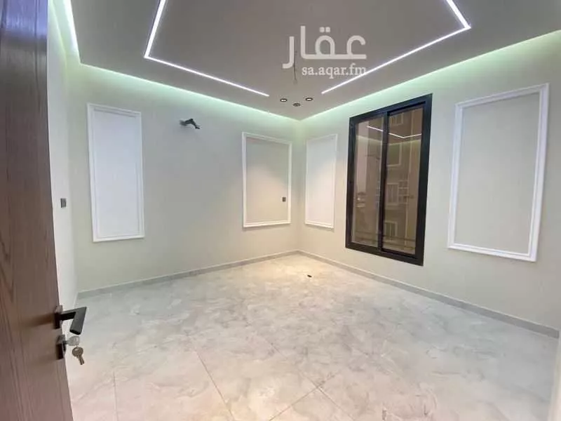 شقة 5 غرف في الصفا 8