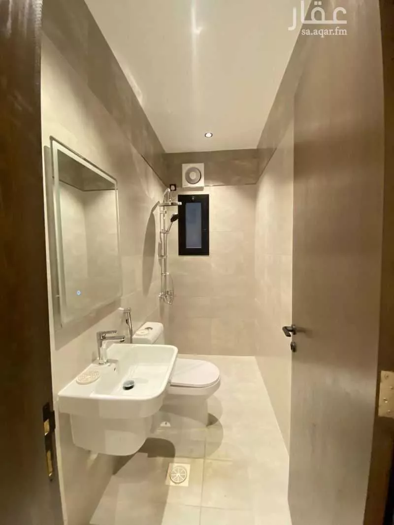 3 bedroom apartment in Al Safa 5
