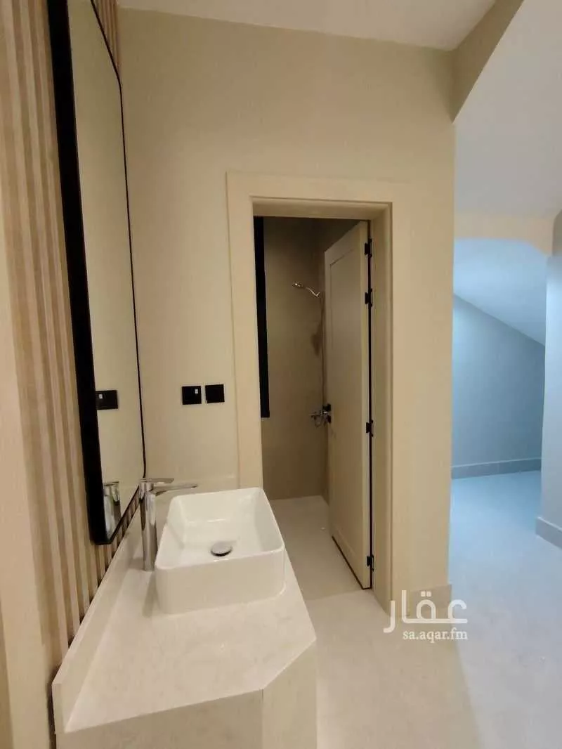 فيلا 6 غرف في الأمواج 5