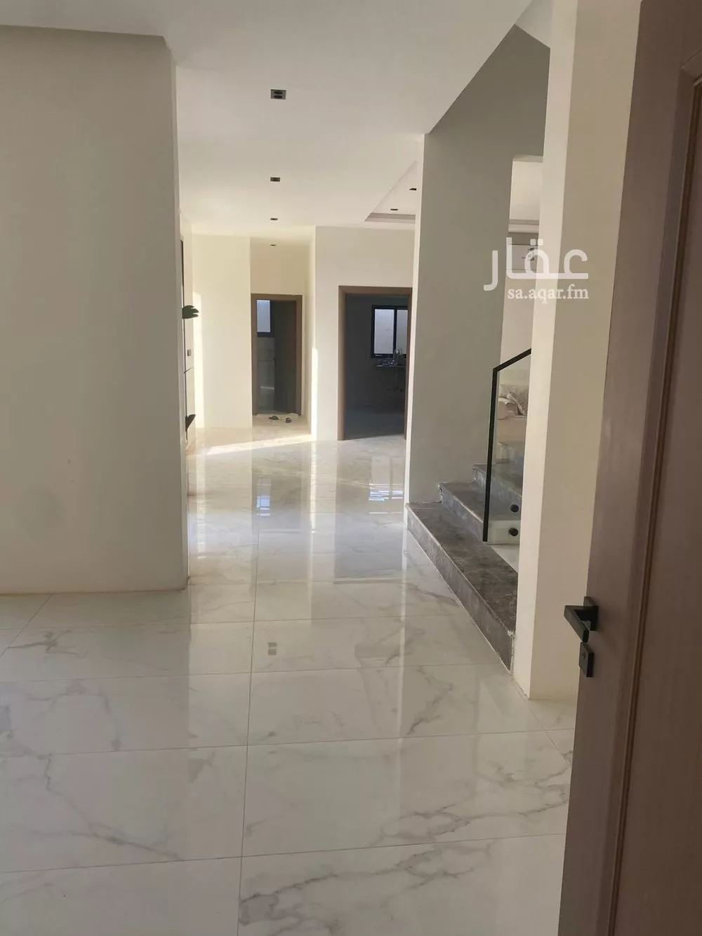 8 bedroom villa in Az Zomorod 5