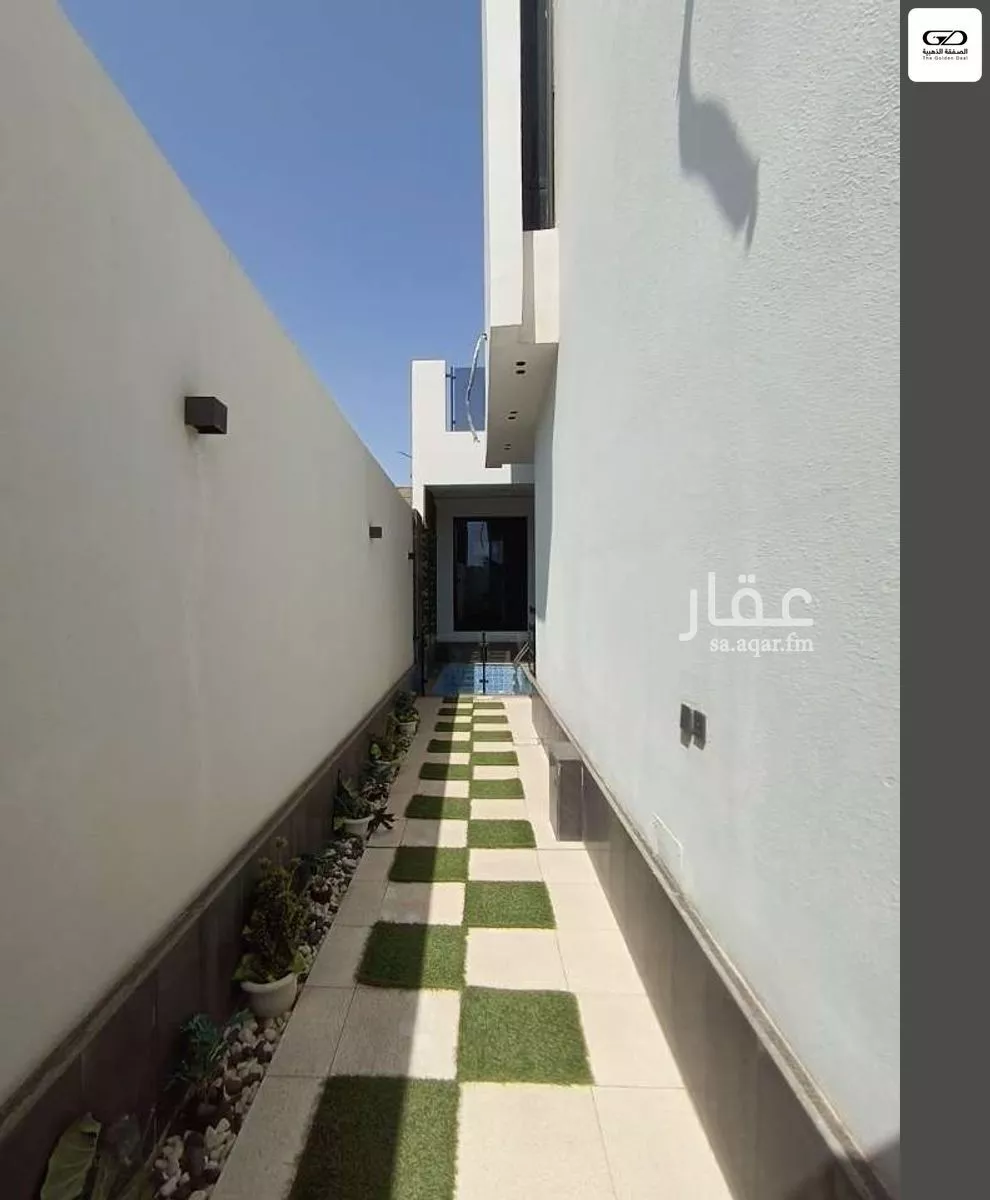 فيلا 8 غرف في اللؤلؤ 5