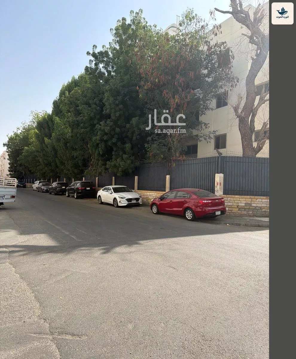 5 bedroom apartment in Al Rawdah 4