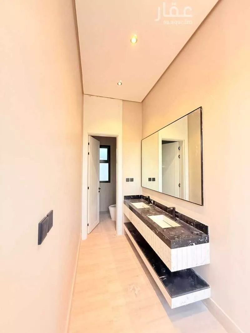 8 bedroom villa in Al Amwaj 2