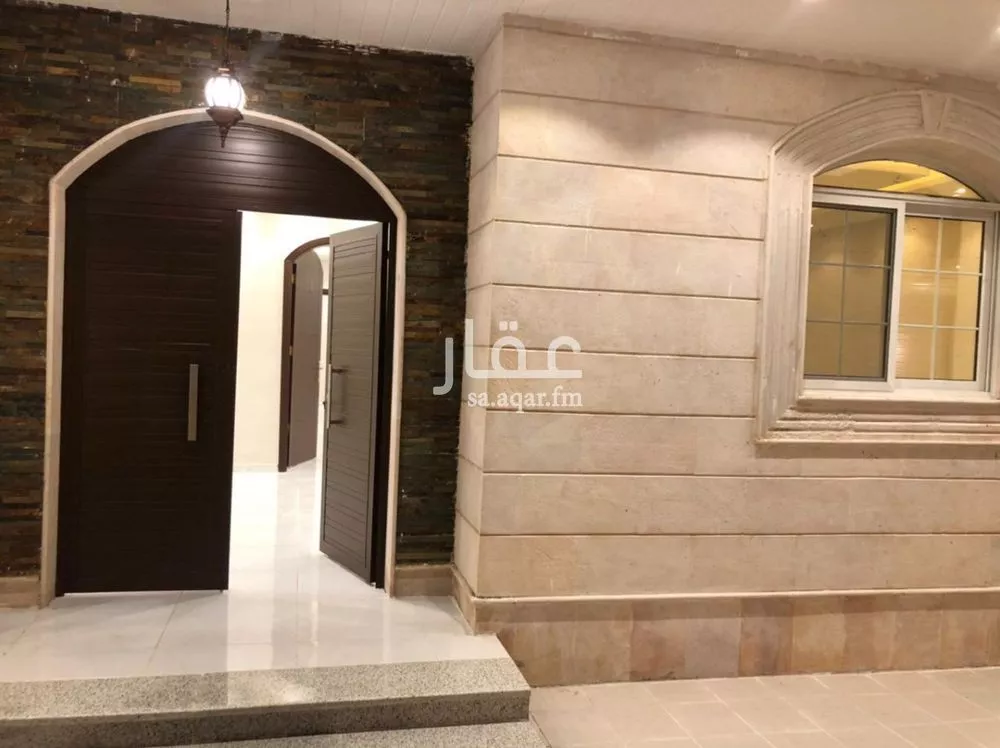 7 bedroom villa in Al Yaqout 4