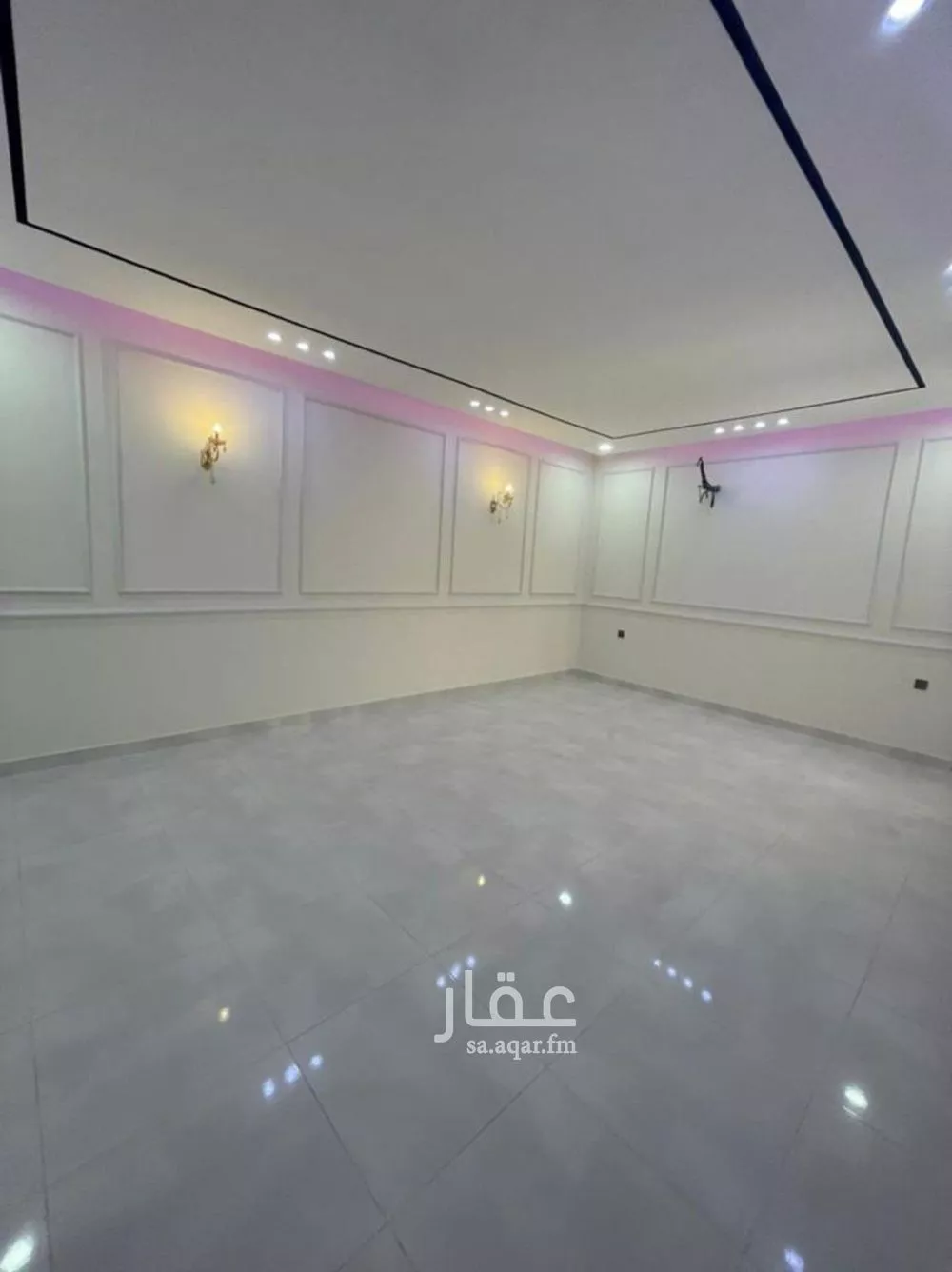 9 bedroom villa in Az Zomorod 12