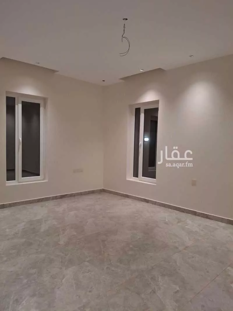8 bedroom villa in Az Zomorod 11