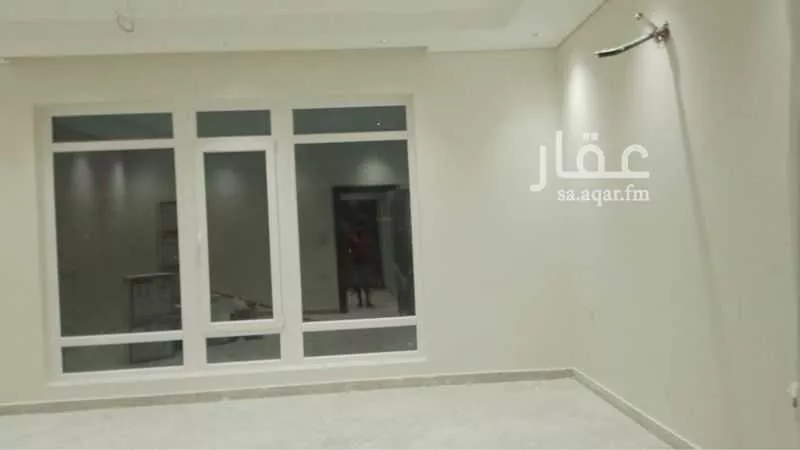 8 bedroom villa in Az Zomorod 3