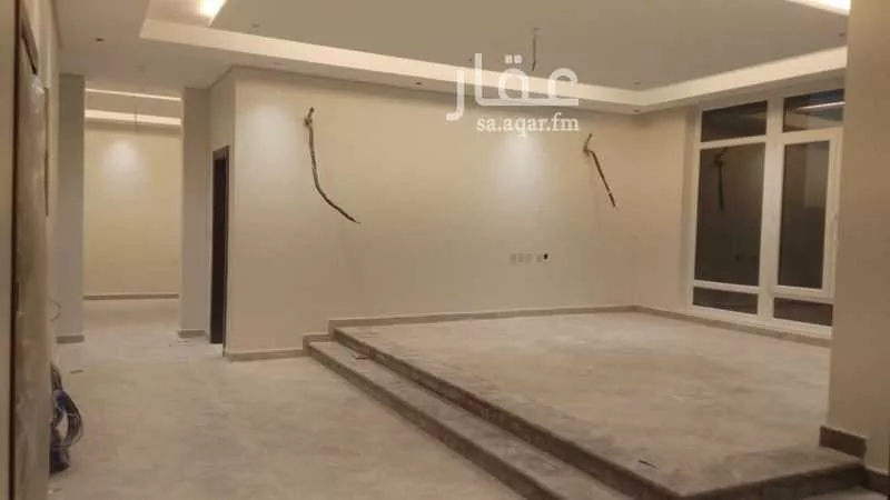 8 bedroom villa in Az Zomorod 4