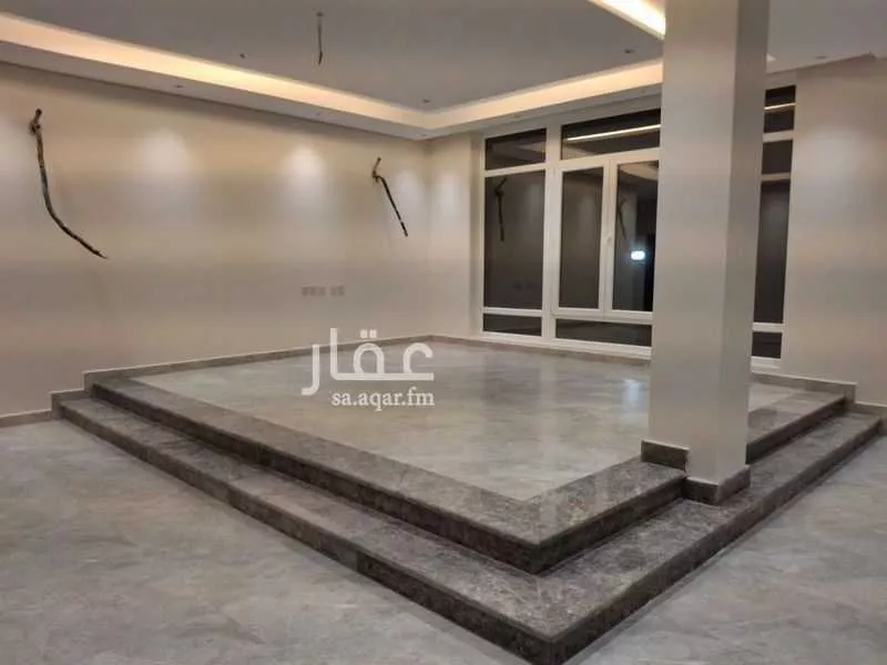 8 bedroom villa in Az Zomorod 6