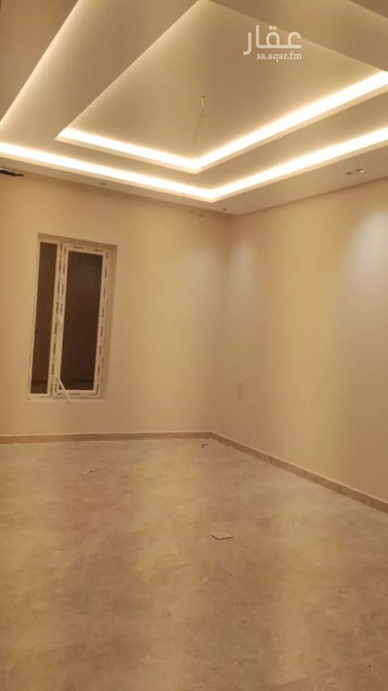 8 bedroom villa in Az Zomorod 10