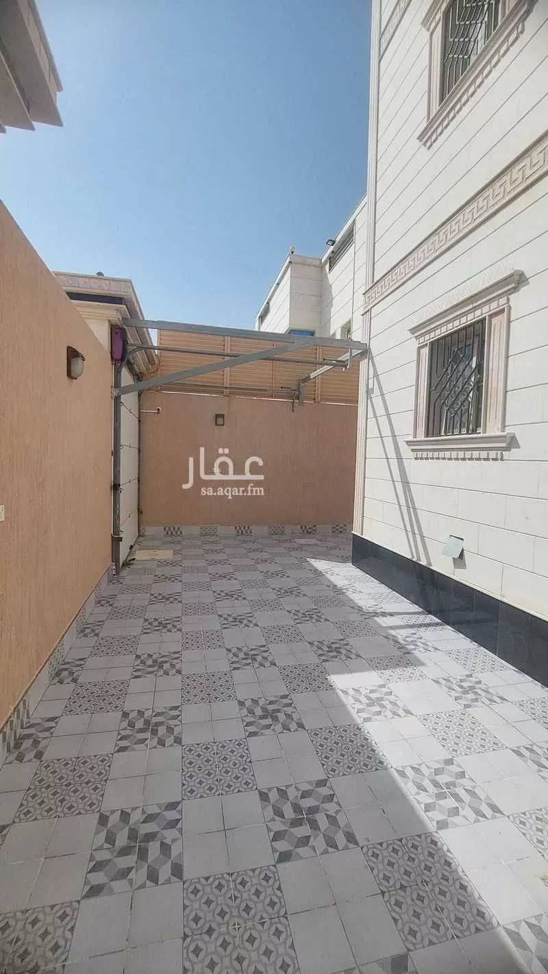 6 bedroom villa in As Salhiyah 4