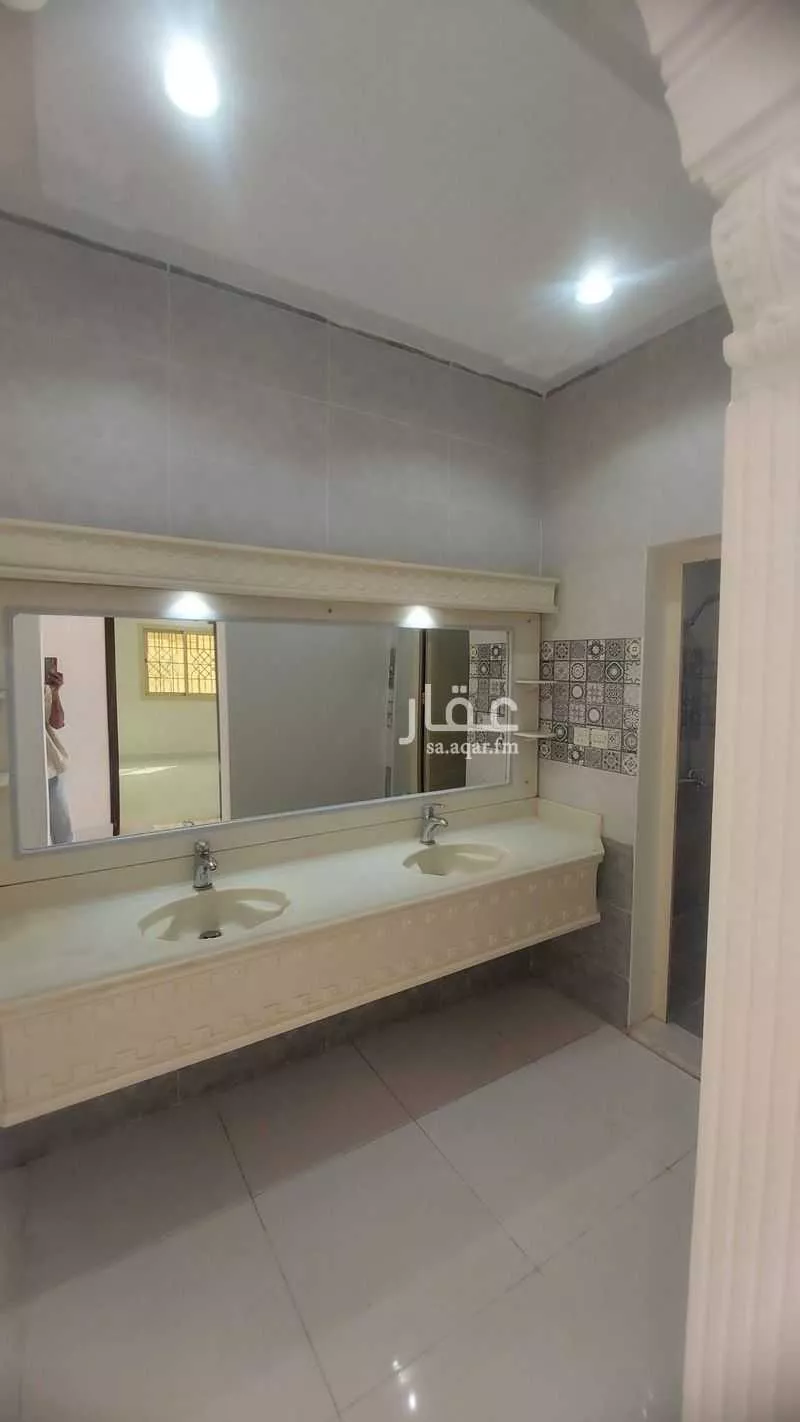 6 bedroom villa in As Salhiyah 5