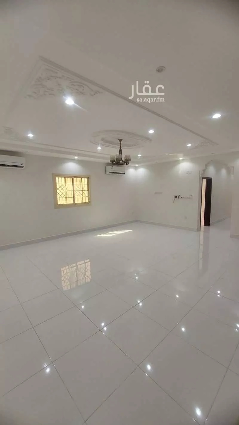 6 bedroom villa in As Salhiyah 6