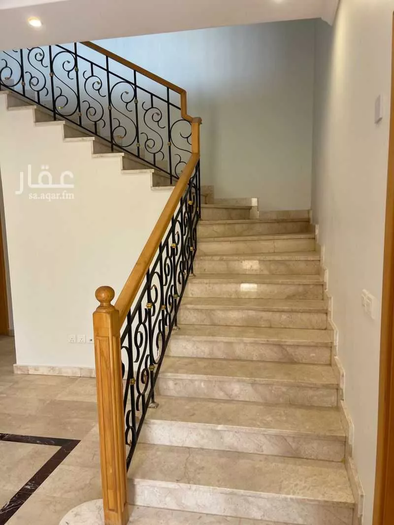 5 bedroom villa in Al Naeem 4