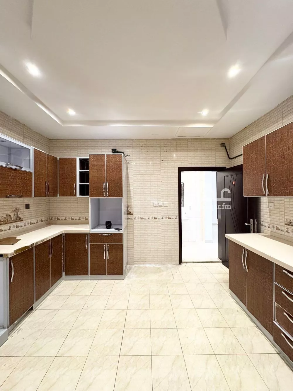 6 bedroom villa in Al Basateen, Jeddah 13