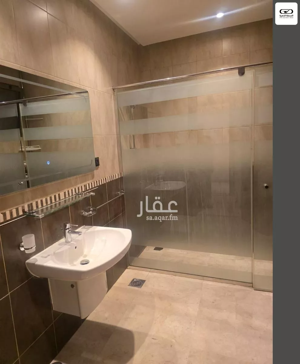 5 bedroom villa in Al Khalidiyyah 12