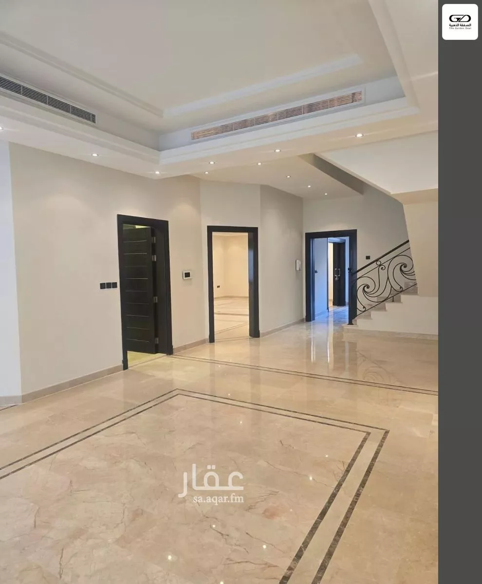 5 bedroom villa in Al Khalidiyyah 16