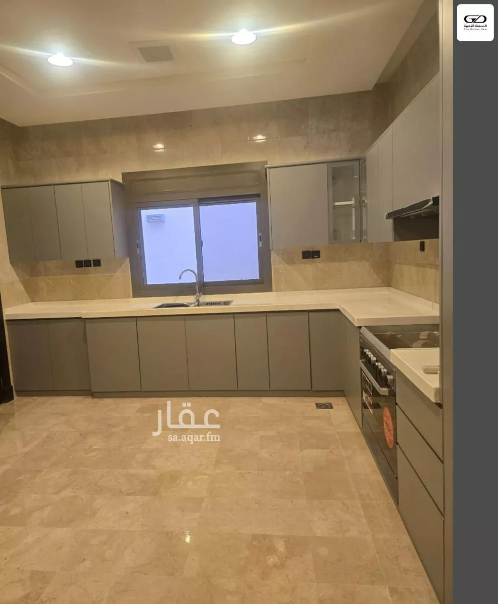5 bedroom villa in Al Khalidiyyah 19