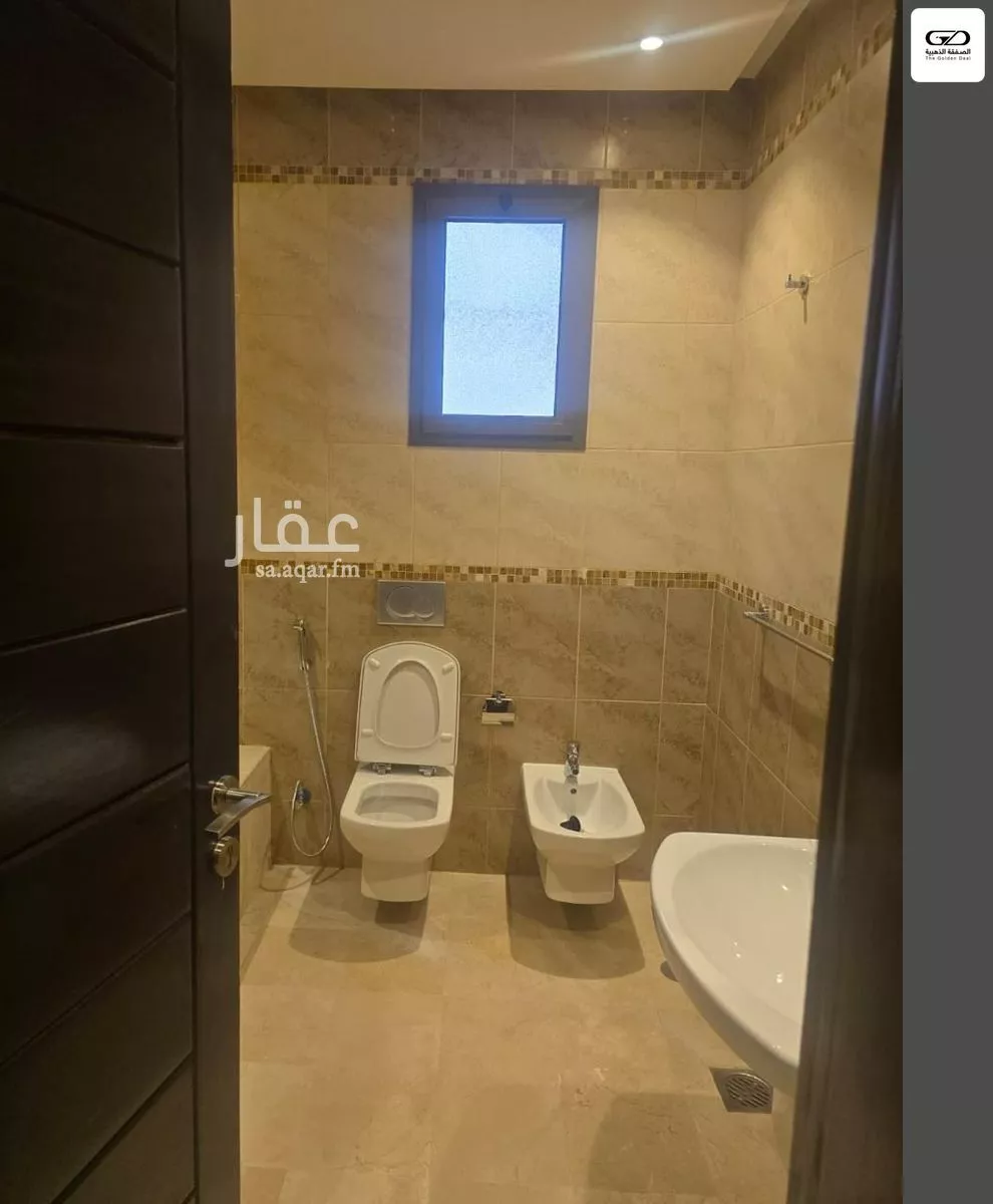 5 bedroom villa in Al Khalidiyyah 20