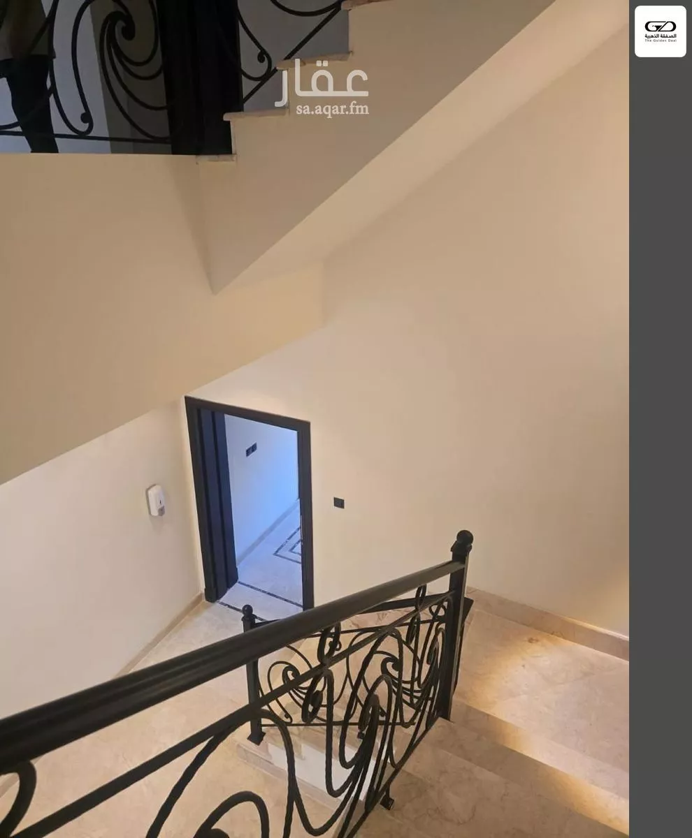 5 bedroom villa in Al Khalidiyyah 9