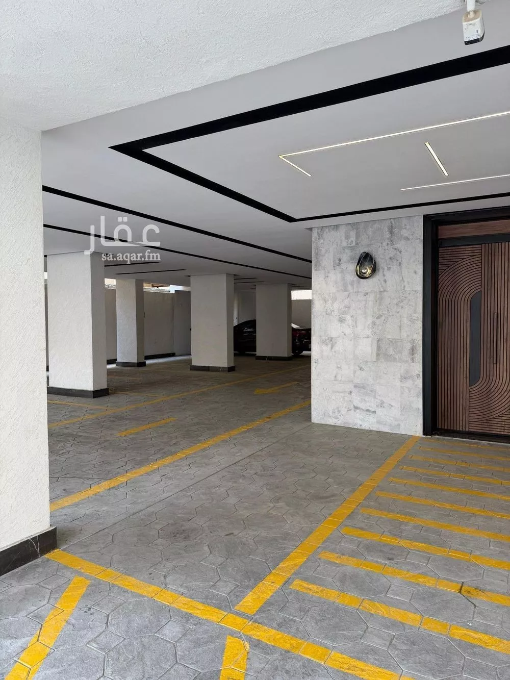 4 bedroom apartment in Al Rawdah 8