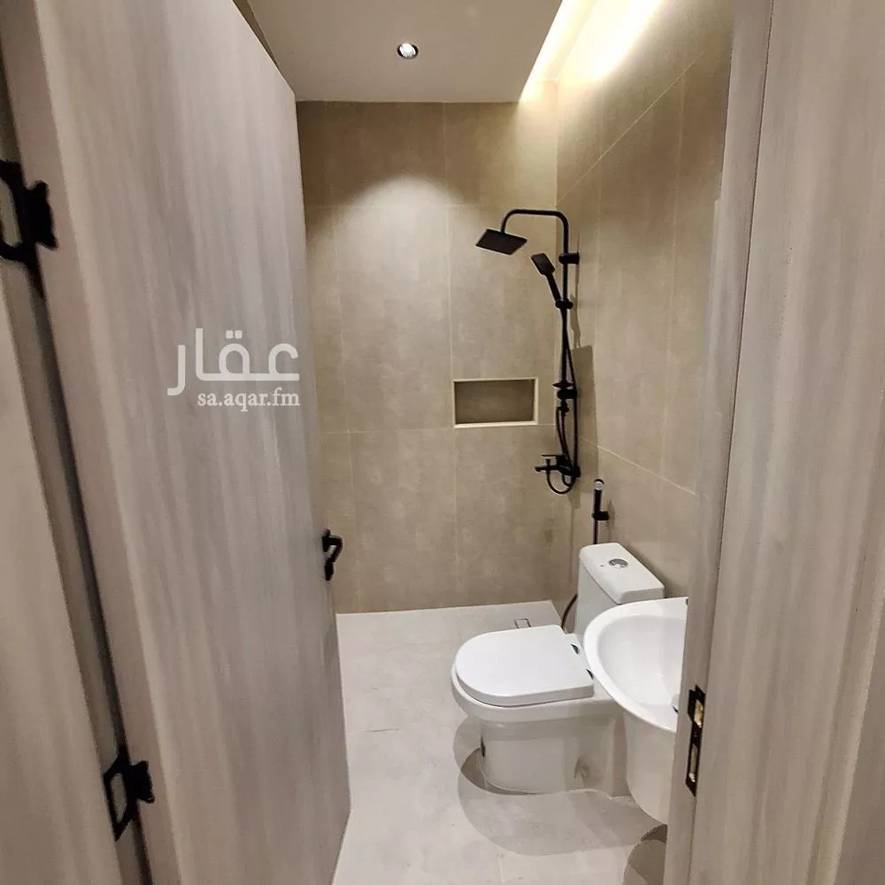 3 bedroom apartment in Al Nuzhah 13