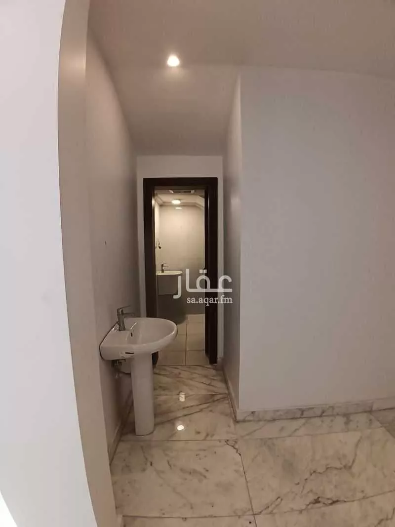 11 bedroom villa in Al Manarat 13