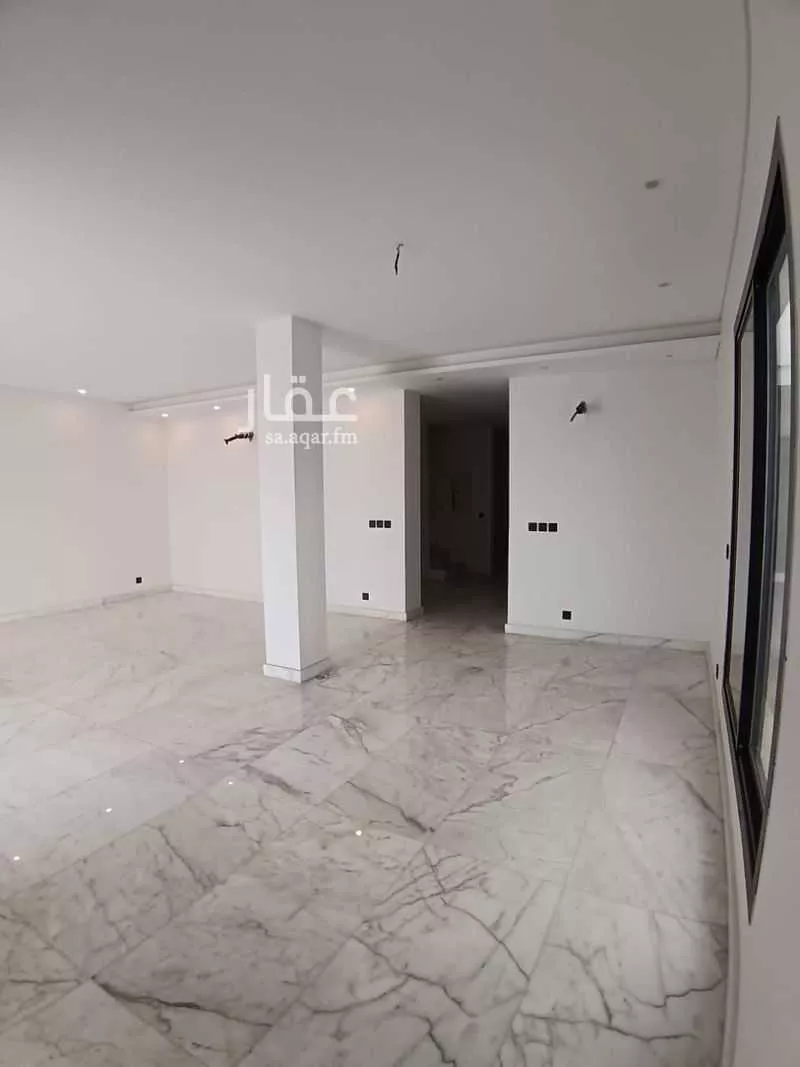 11 bedroom villa in Al Manarat 15