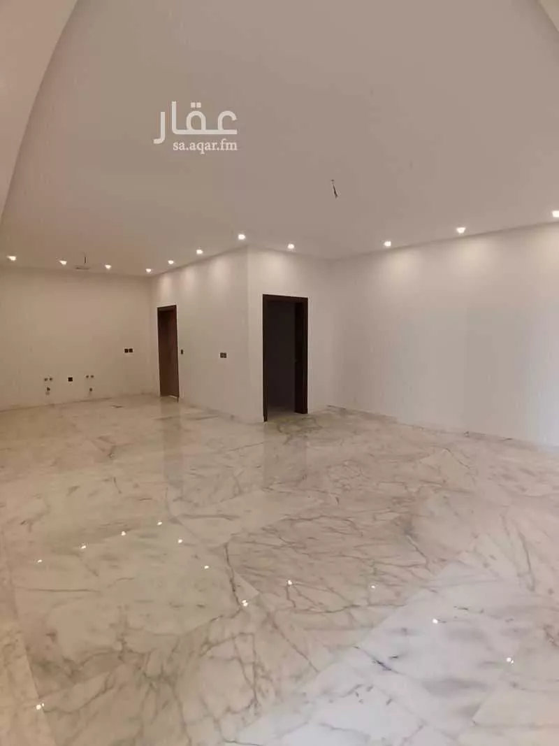 11 bedroom villa in Al Manarat 6