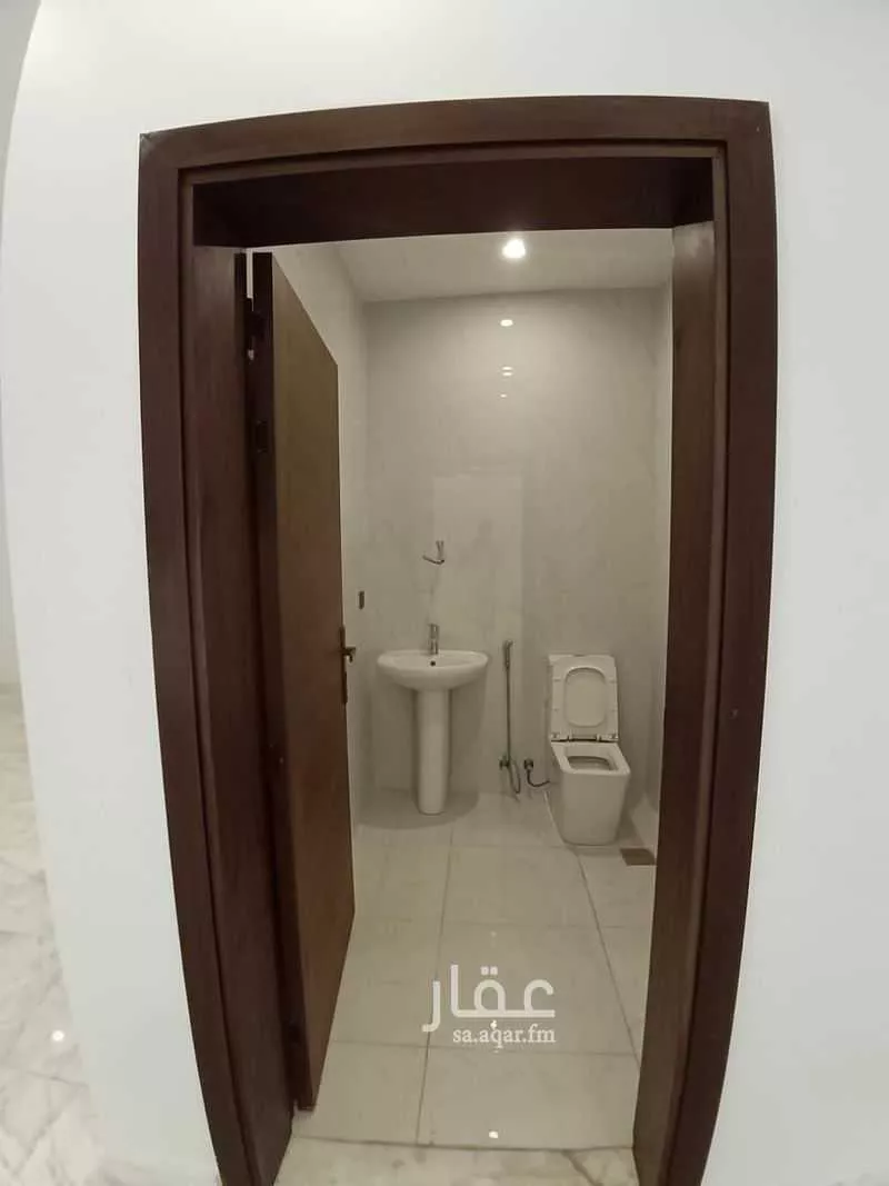 11 bedroom villa in Al Manarat 8