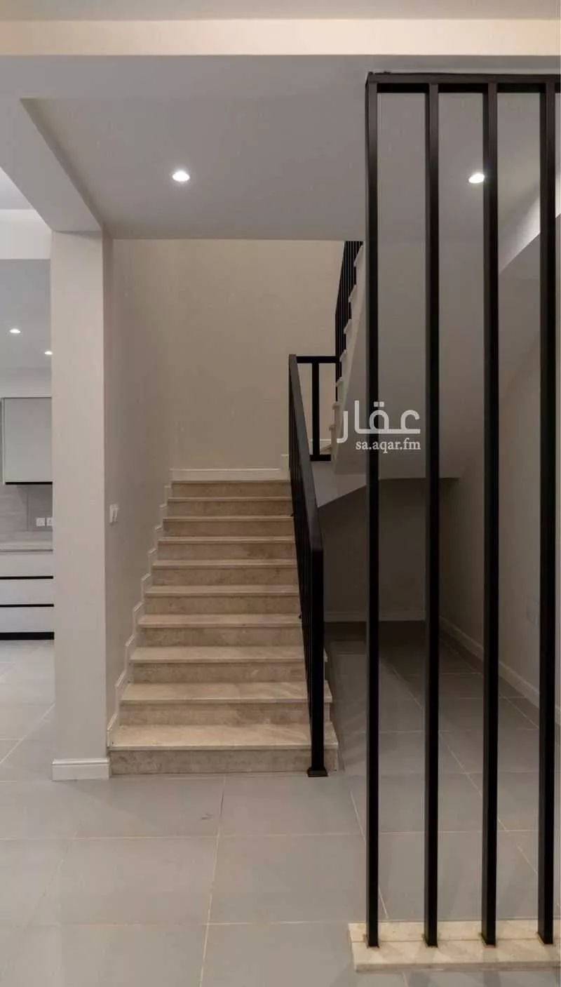 فيلا 5 غرف في النعيم 5