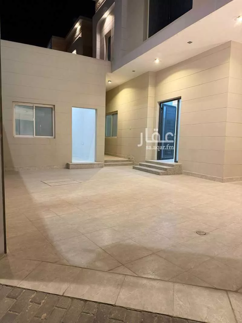 4 bedroom villa in Al Buhairah 2