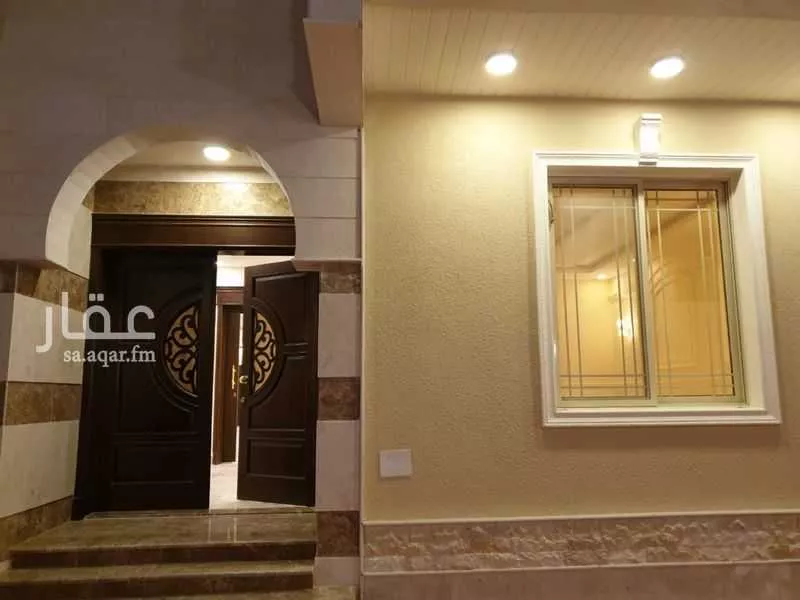 8 bedroom villa in Al Sawari 7