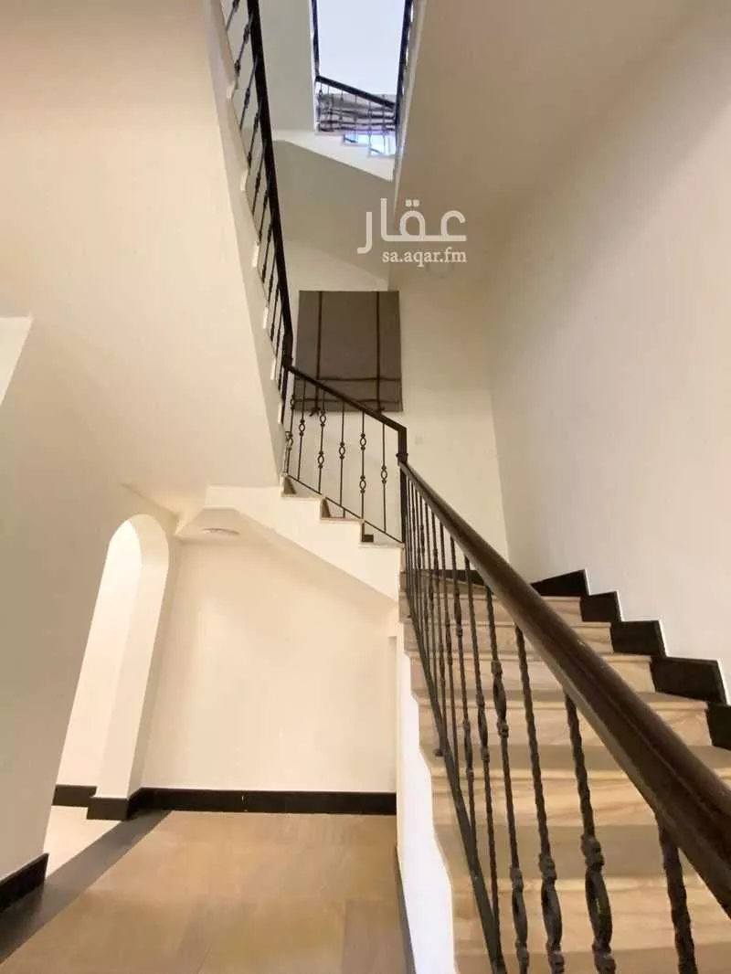 4 bedroom villa in Al Rawdah 11