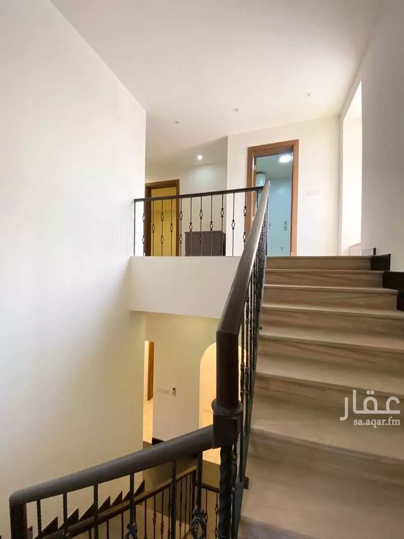4 bedroom villa in Al Rawdah 19