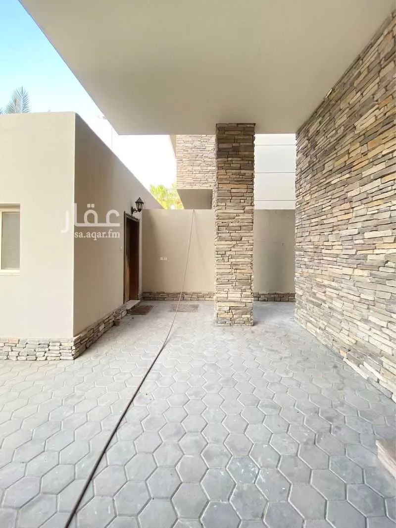 4 bedroom villa in Al Rawdah 6
