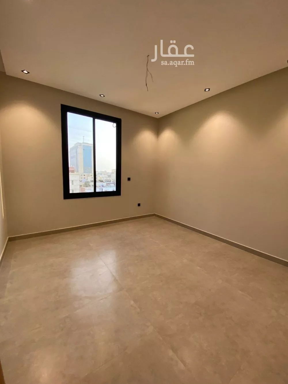 6 bedroom apartment in Al Salamah 5