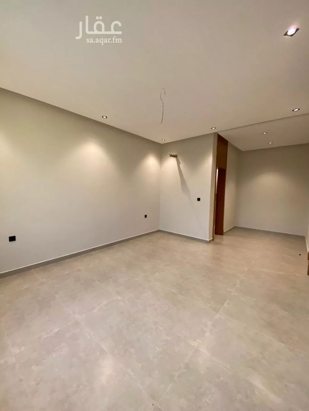 6 bedroom apartment in Al Salamah 8