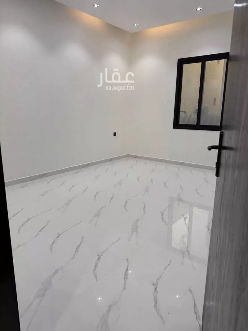 فيلا 6 غرف في الأمواج 8