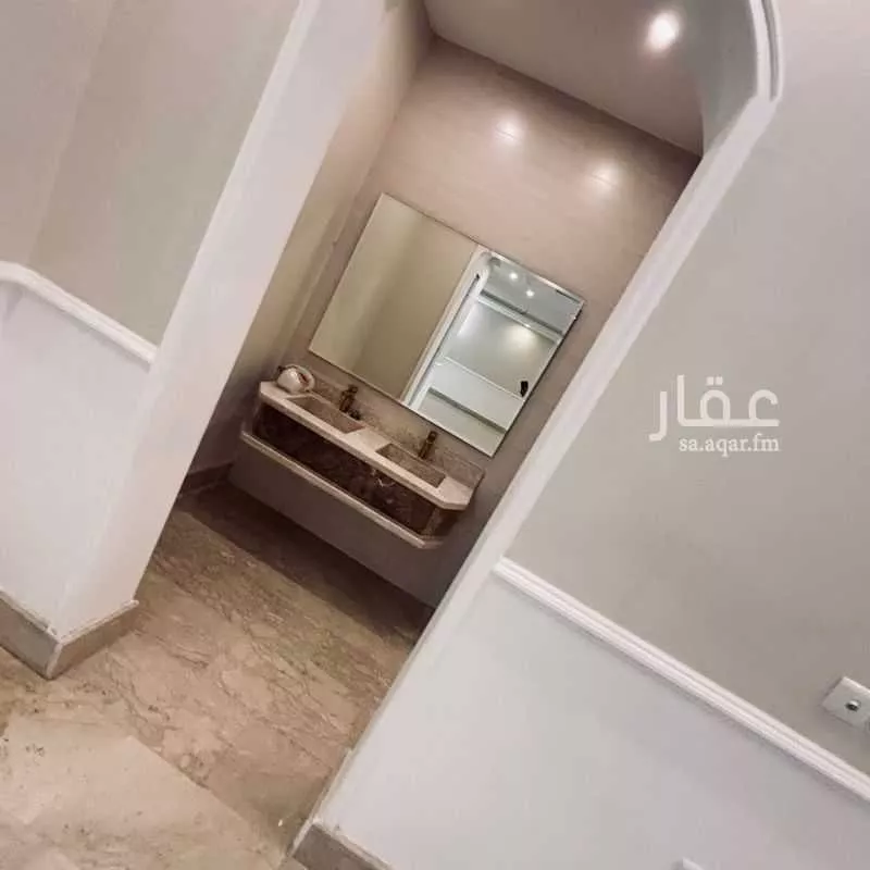 فيلا 8 غرف في الياقوت 18