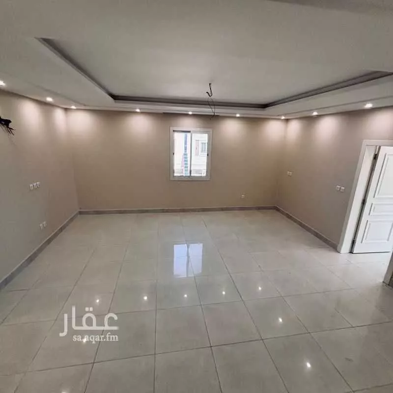 فيلا 8 غرف في الياقوت 8