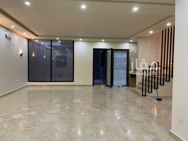6 bedroom villa in Al Yaqout 12