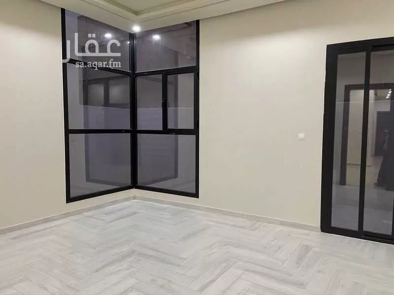 6 bedroom villa in Al Yaqout 16