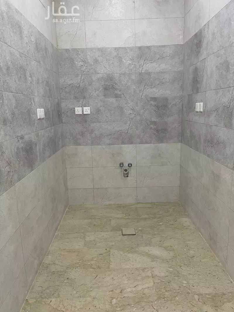 6 bedroom villa in Al Yaqout 23
