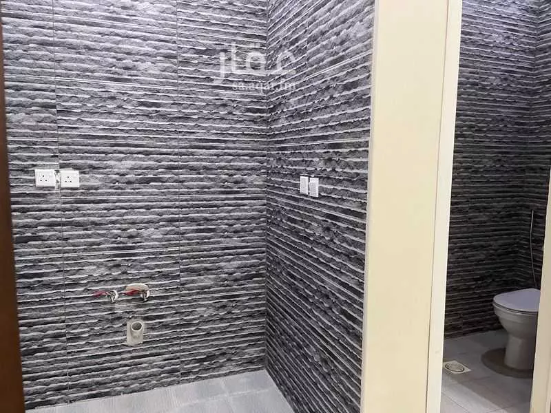 6 bedroom villa in Al Yaqout 27