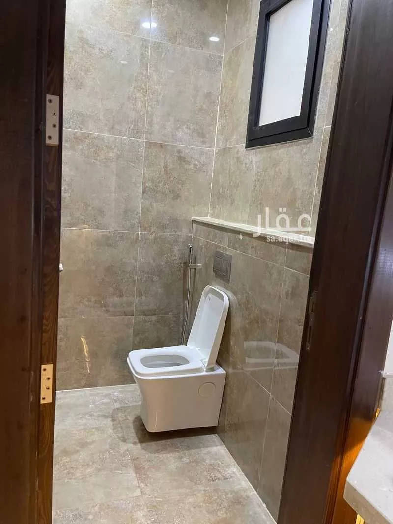 6 bedroom villa in Al Yaqout 8