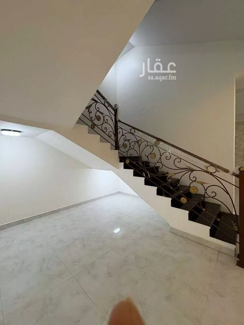 8 bedroom villa in Al Khuzama, Eastern Province 15