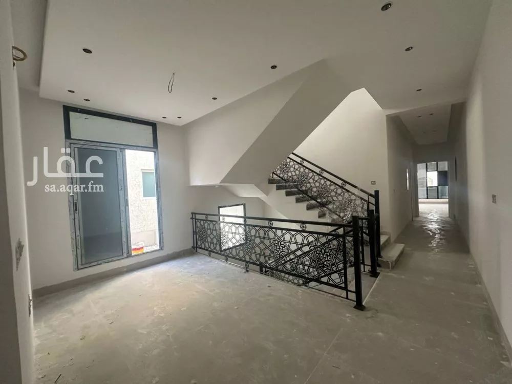 7 bedroom villa in Al Amwaj 11
