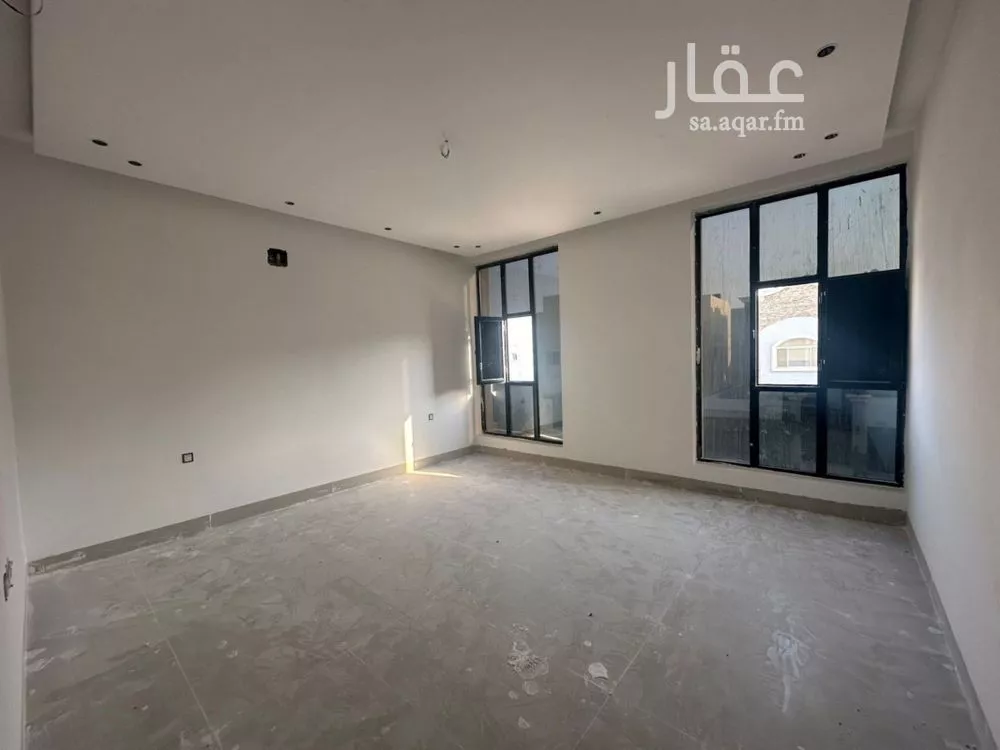 7 bedroom villa in Al Amwaj 5