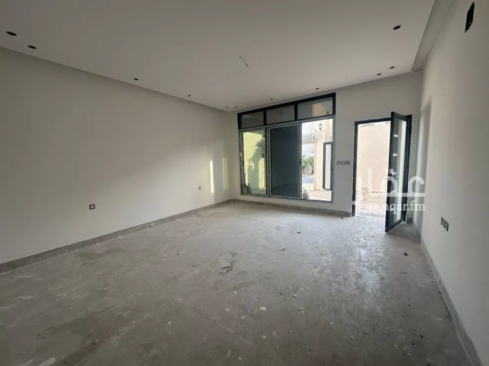 7 bedroom villa in Al Amwaj 10